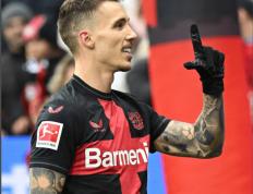 IM体育在线注册-勒沃库森后卫遭遇停赛，球队备战受影响