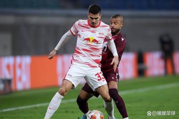 IM体育下载-沙尔克前景乐观：新赛季瞄准德甲冠军的简单介绍