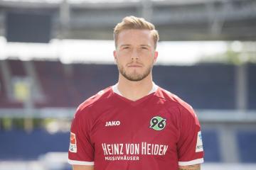 IM体育官方网站-瓦伦西亚客场大胜，本特克进球斩获关键三分的简单介绍