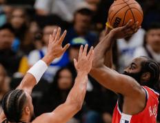 IM体育官网-步行者绝杀国王，福克斯点燃赛场的简单介绍