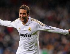 IM体育数据分析平台-北欧神话与钢铁战车，当挪威的坚韧遇上勒沃库森的锋芒，萨内如何成为全场唯一焦点？