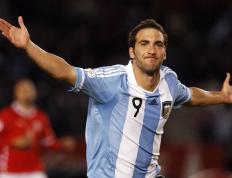 IM体育App下载-绿茵场与乒乓台的双重奏，英格兰轻取德国，樊振东带队展国球雄风