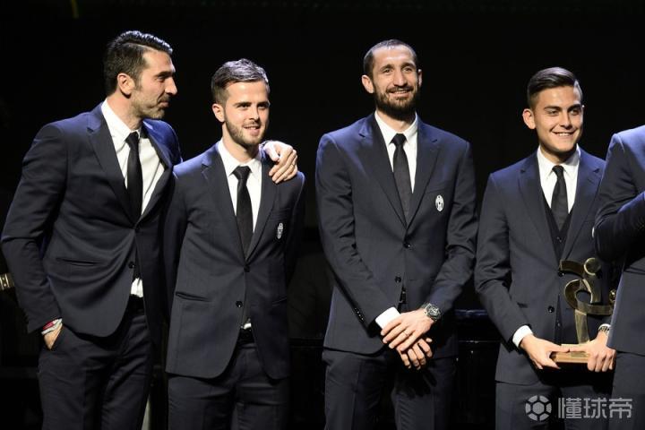 IM Sport-包含皮亚尼奇入选欧洲最佳阵容,成为意大利骄傲的词条