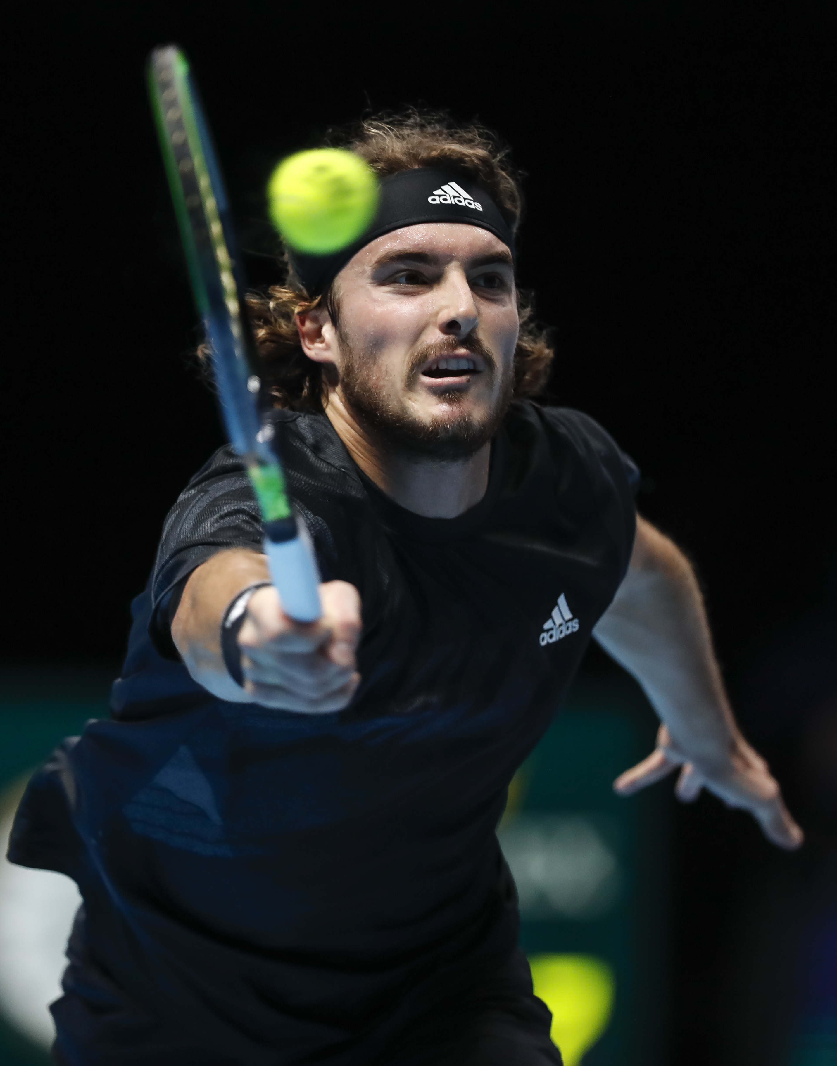 IM体育官方平台-关于美国网球队鏖战意大利网球队，西西帕斯打破历史纪录的信息