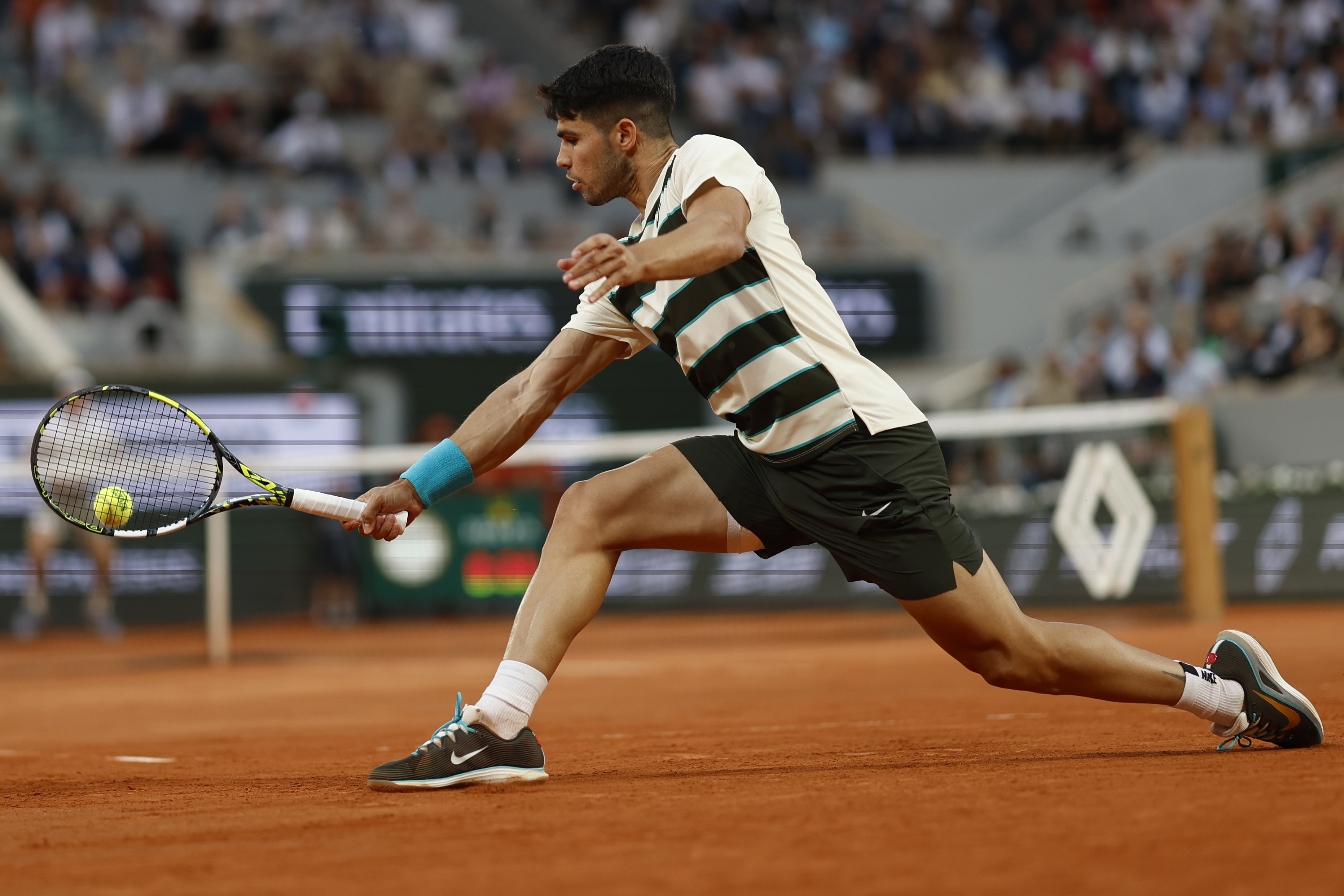 IM体育动画直播通道-包含法国网球队完胜意大利网球队，阿尔卡拉斯绝境逆转的词条