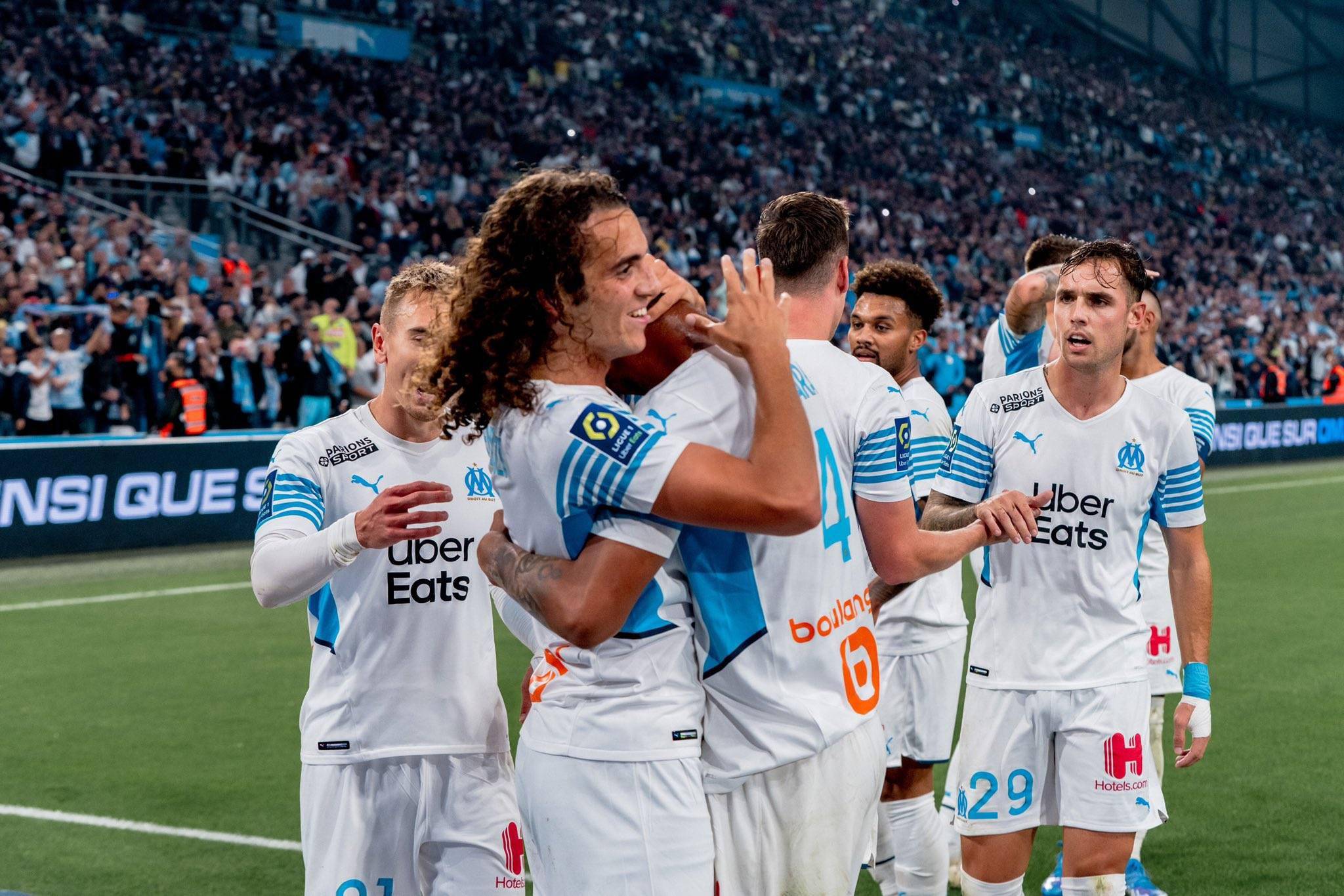 IM体育在线注册-轻松获胜，法甲劲旅稳坐联赛榜首的简单介绍