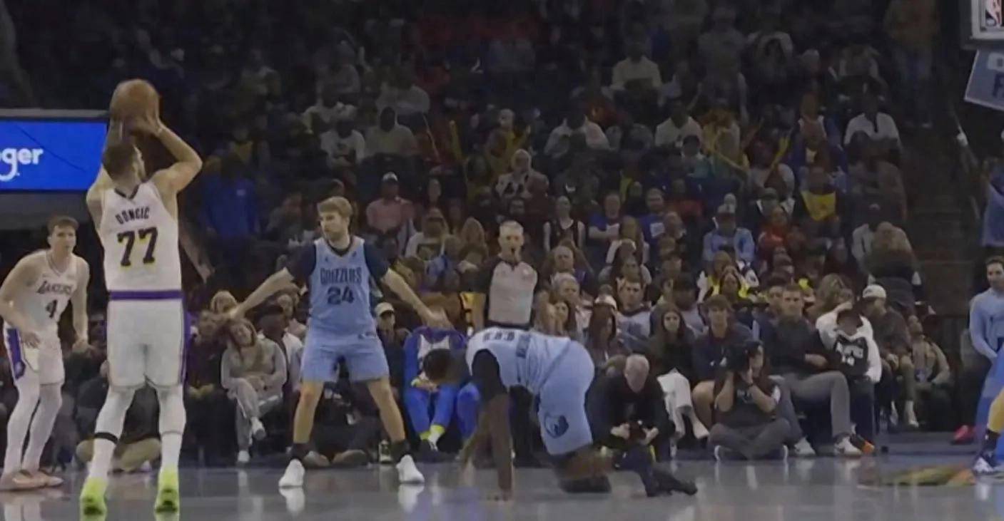 IM体育官网-公牛逆转击败灰熊，完美壮举