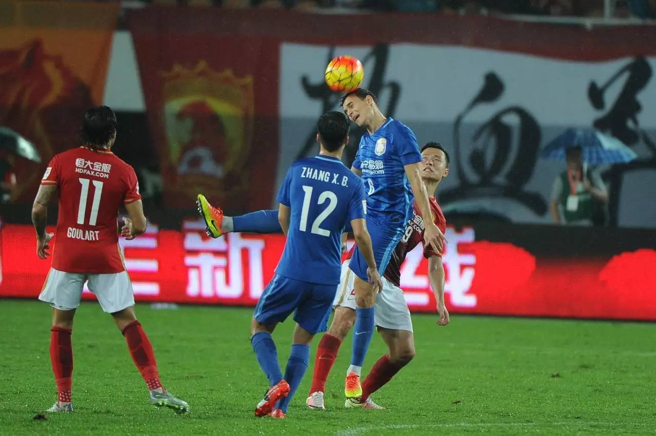 IM体育官方网站-瓦伦西亚客场大胜，本特克进球斩获关键三分的简单介绍