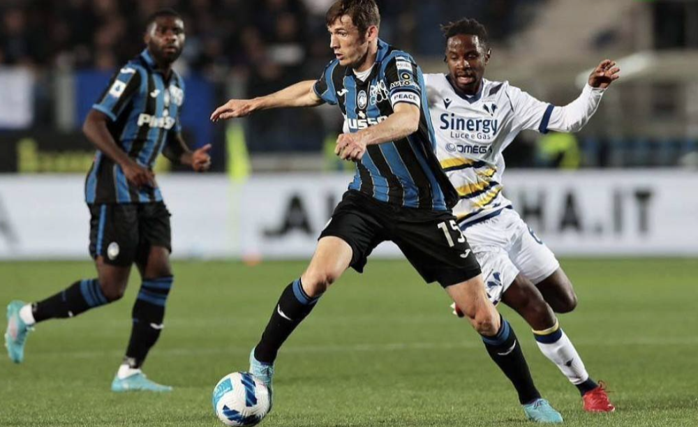 IM体育数据分析平台-尤文图斯挫败那不勒斯,重掌意甲积分榜榜首的简单介绍