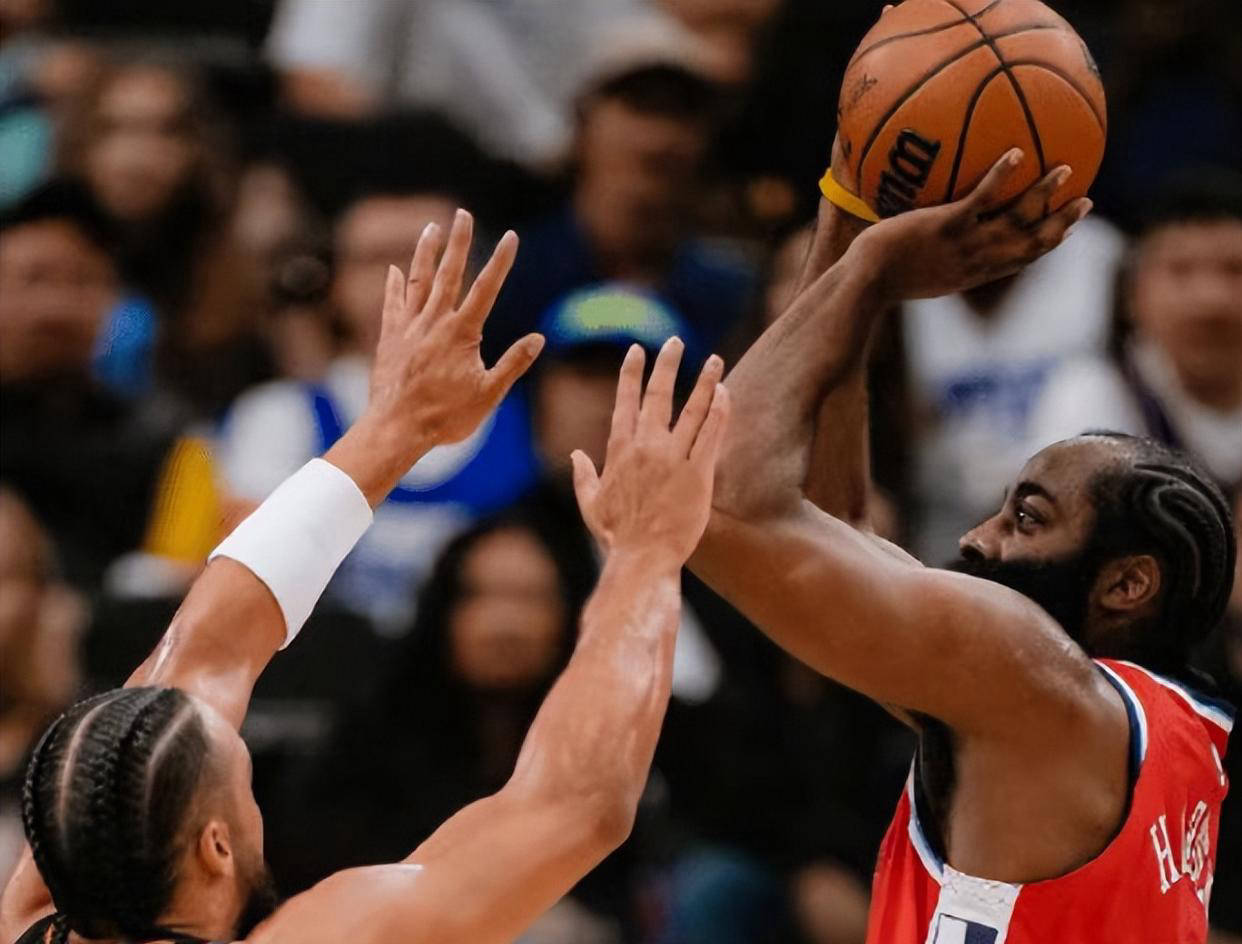 IM体育官网-步行者绝杀国王，福克斯点燃赛场的简单介绍